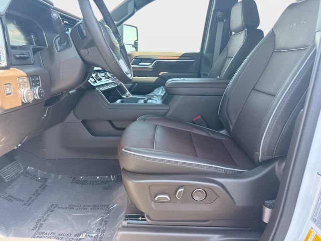 New 2026 GMC Sierra 3500 Denali w/ Denali Reserve Package AWD/4WD image 16