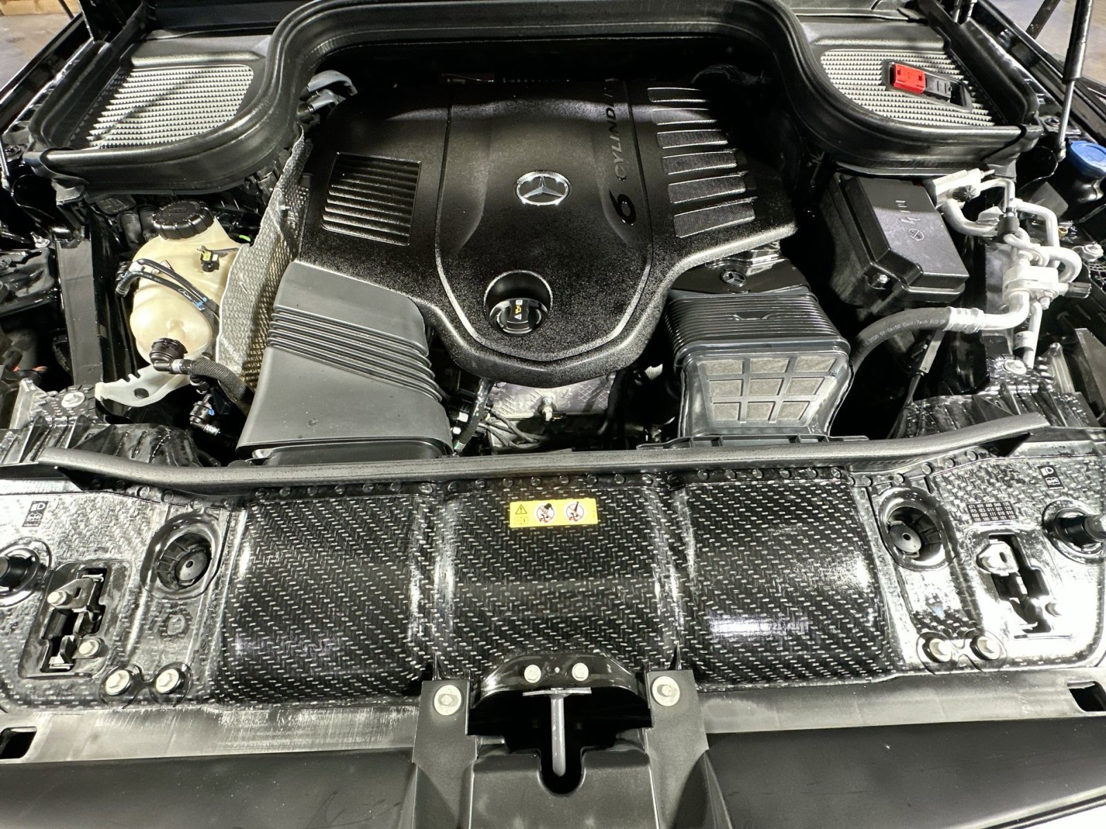 Used 2021 Mercedes-Benz GLS 450 4MATIC image 39