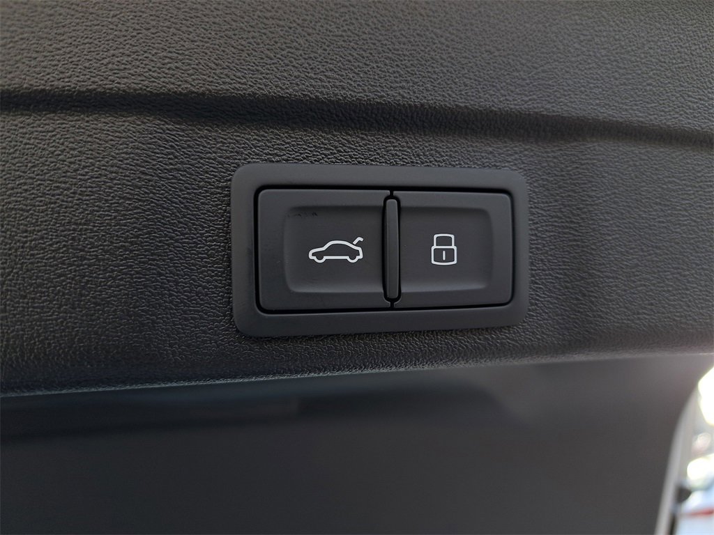 New 2025 Audi A5 2.0T Premium image 32