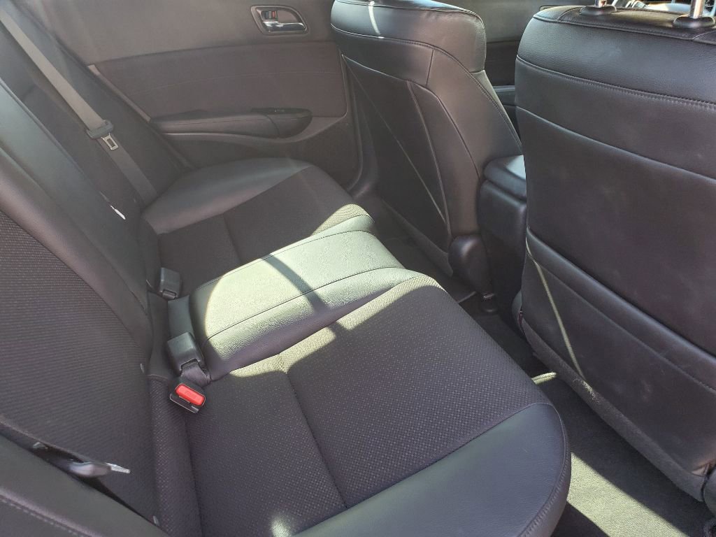 Used 2013 Acura ILX FWD image 31
