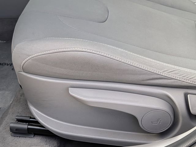 Used 2024 Hyundai Elantra SEL w/ Convenience Package FWD image 26