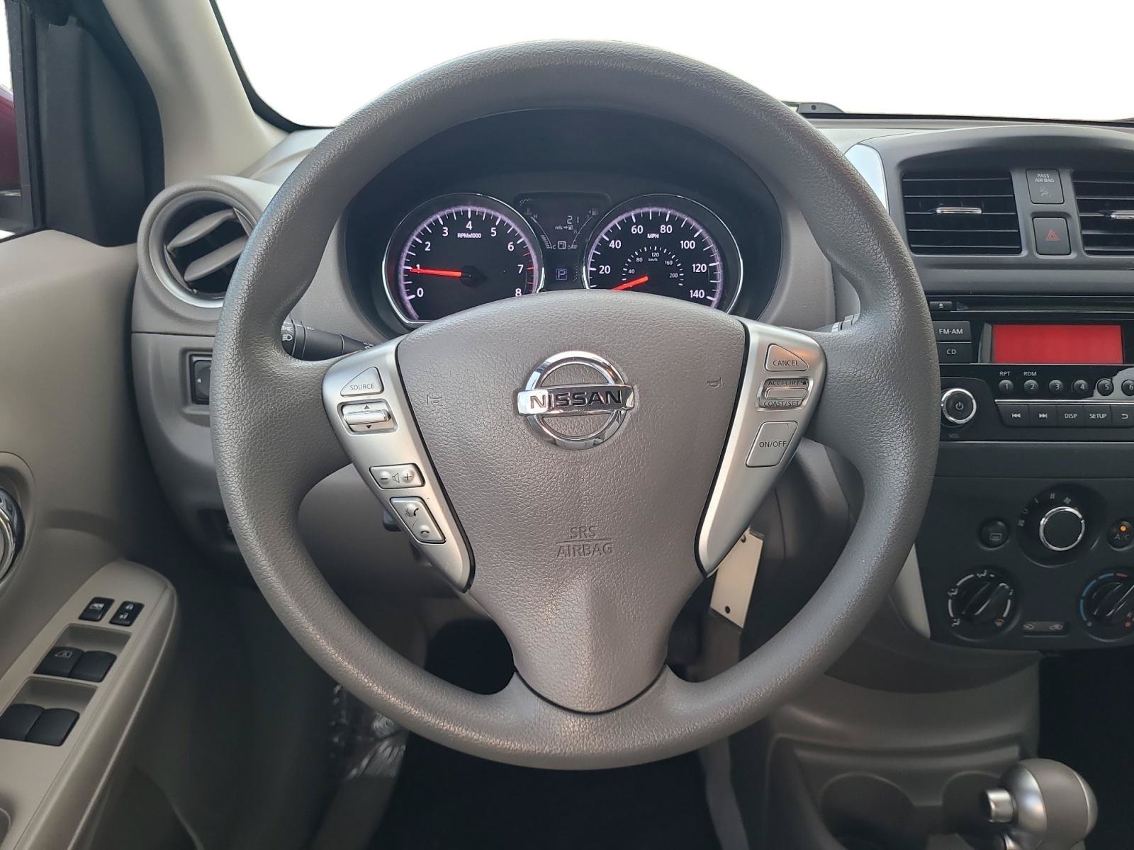 Used 2016 Nissan Versa SV w/ SV Appearance Package FWD image 12