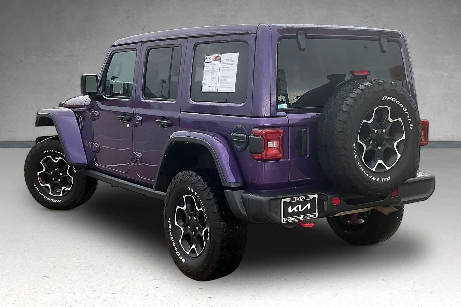 Used 2023 Jeep Wrangler Unlimited Rubicon w/ LED Lighting Group AWD/4WD image 4