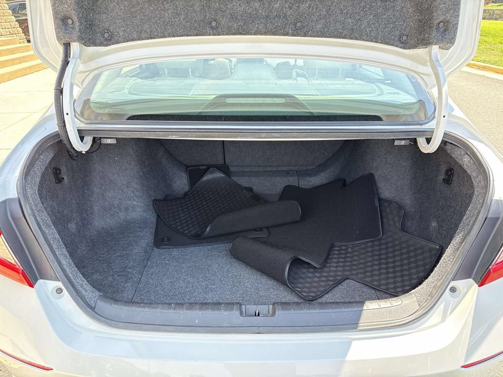 Used 2020 Honda Accord Touring image 24