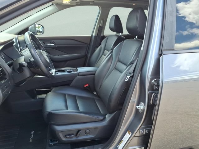 Used 2022 Nissan Rogue SV w/ SV Premium Package AWD/4WD image 12