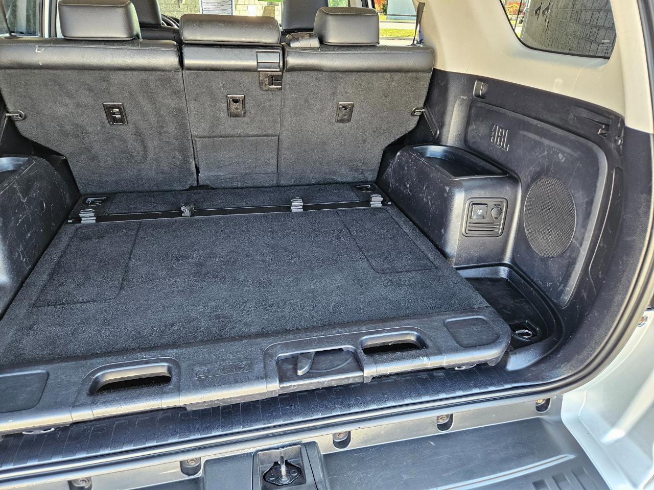 Used 2010 Toyota 4Runner Limited image 18