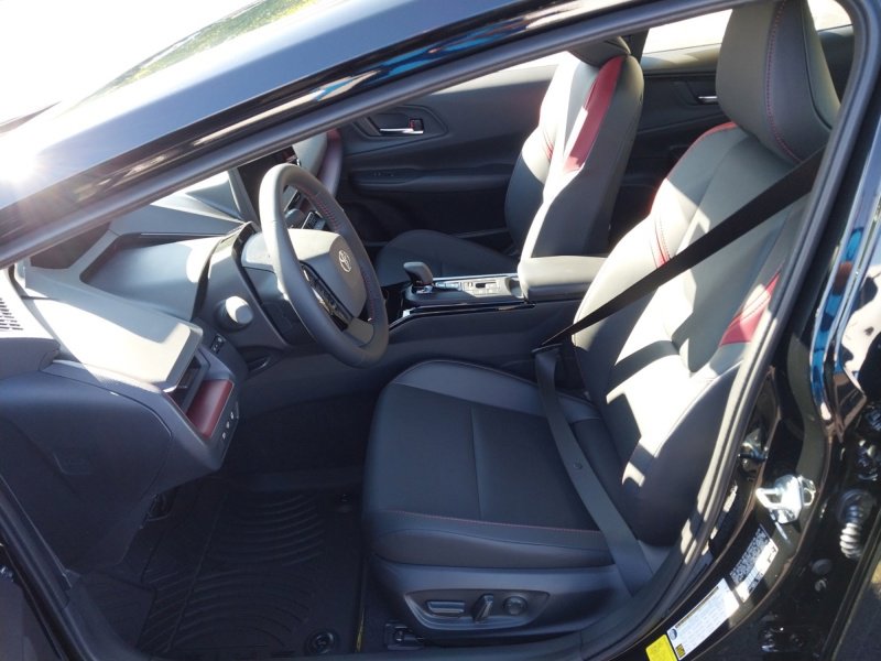 New 2026 Toyota Prius Plug-In Hybrid image 9