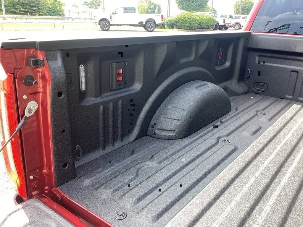 New 2025 Ford F250 Lariat w/ Black Appearance Package image 11