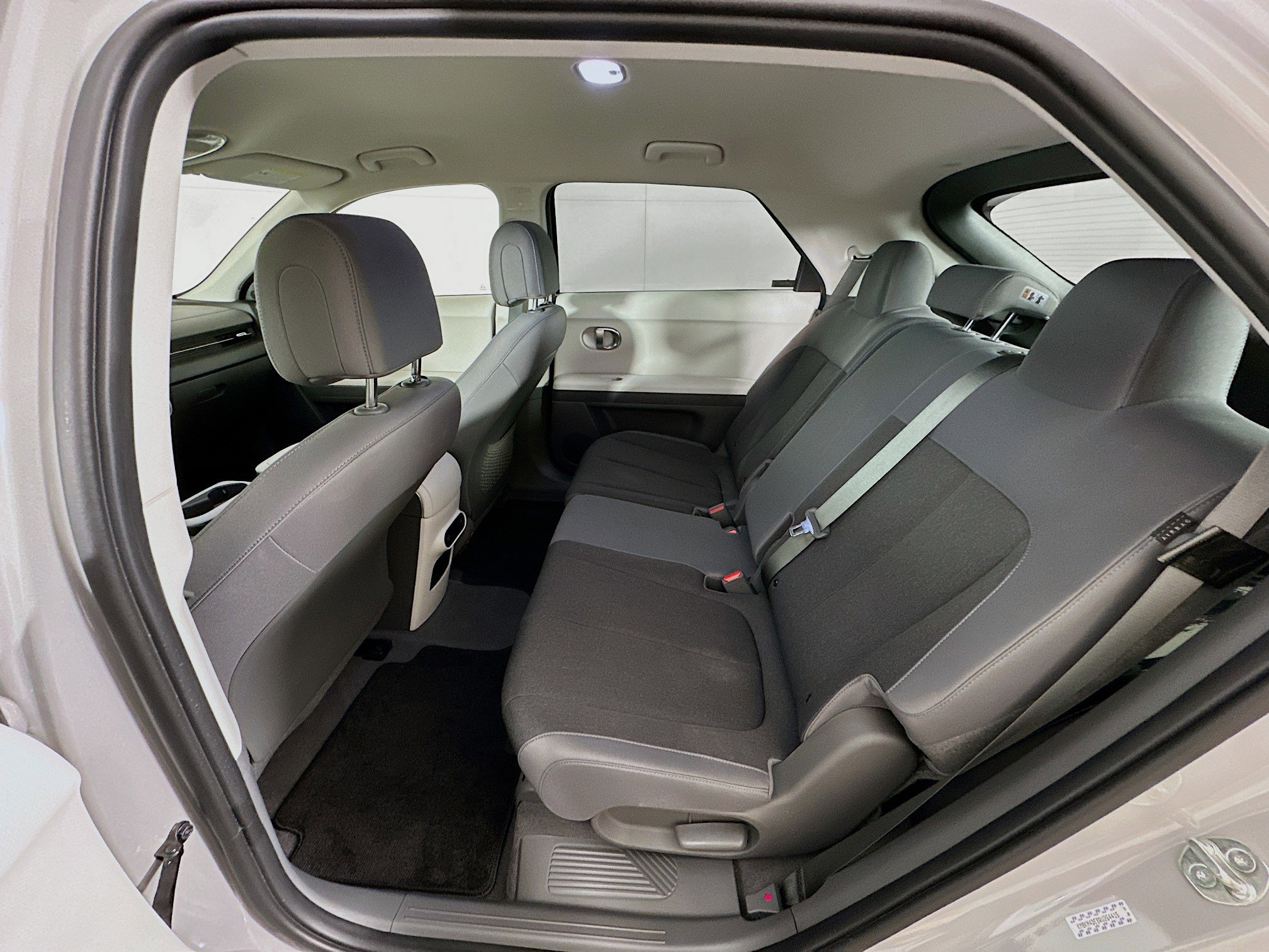 Used 2024 Hyundai Ioniq 5 SEL RWD image 27