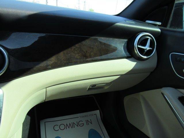 Used 2019 Mercedes-Benz CLA 250 4MATIC image 30