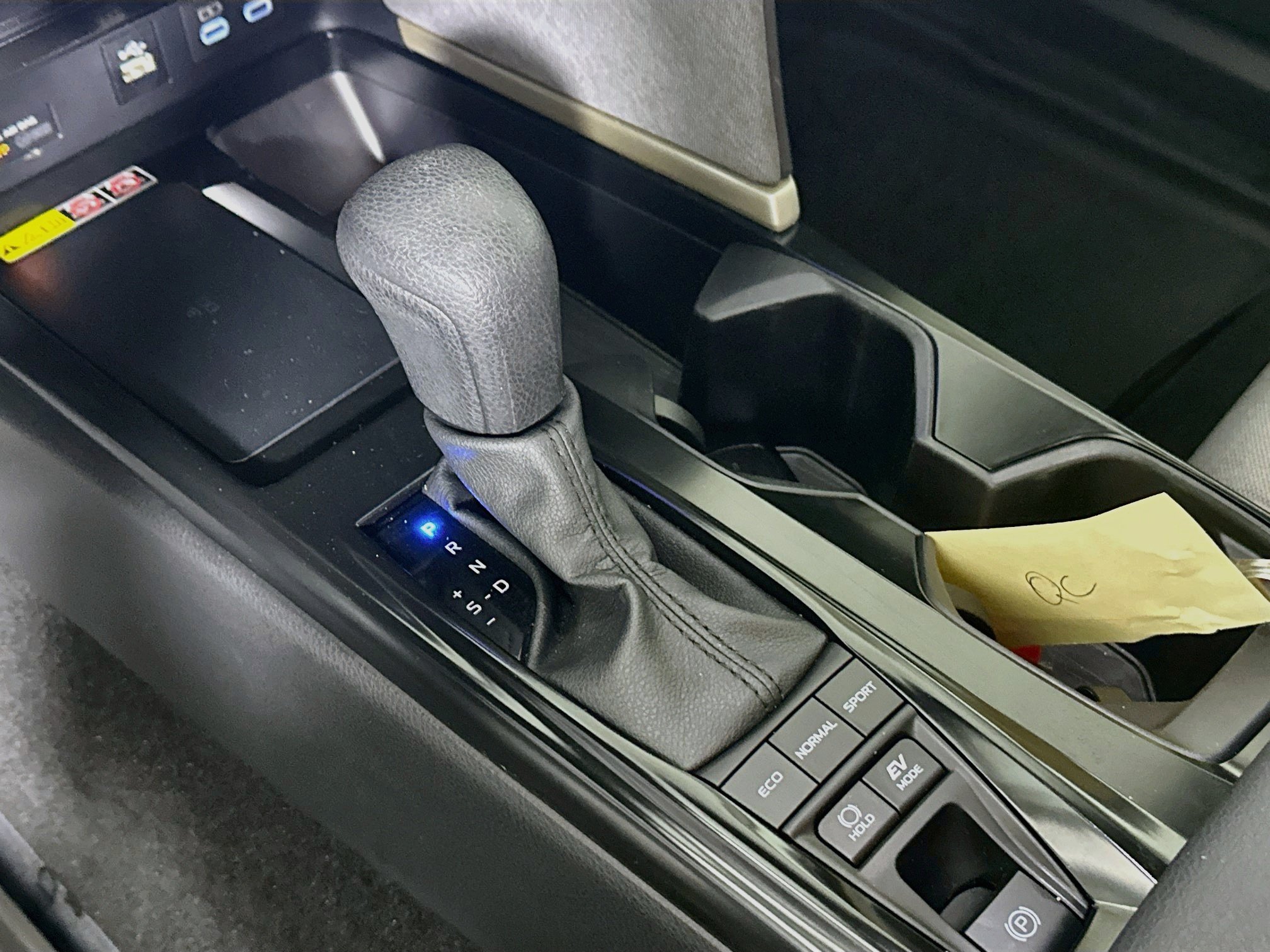 Used 2025 Toyota Camry LE w/ Convenience Package FWD image 21