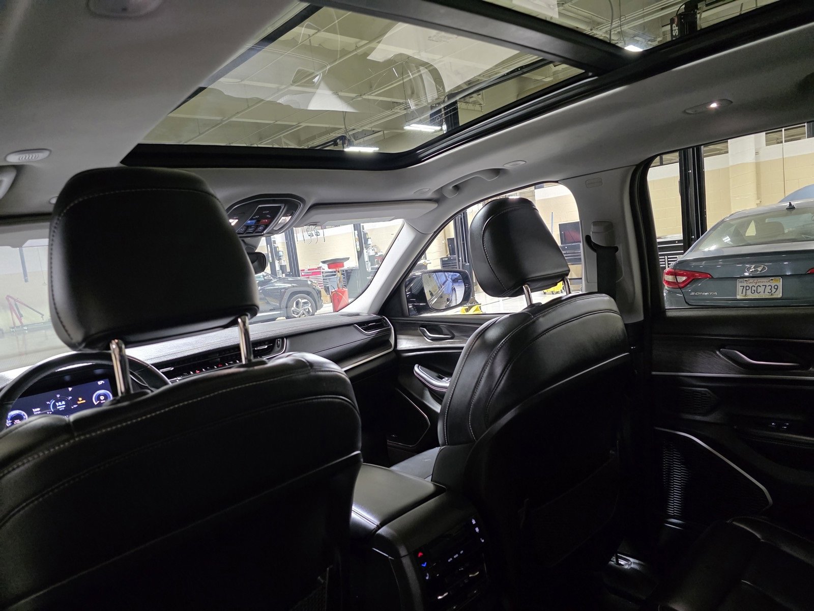 Used 2021 Jeep Grand Cherokee L Limited image 16