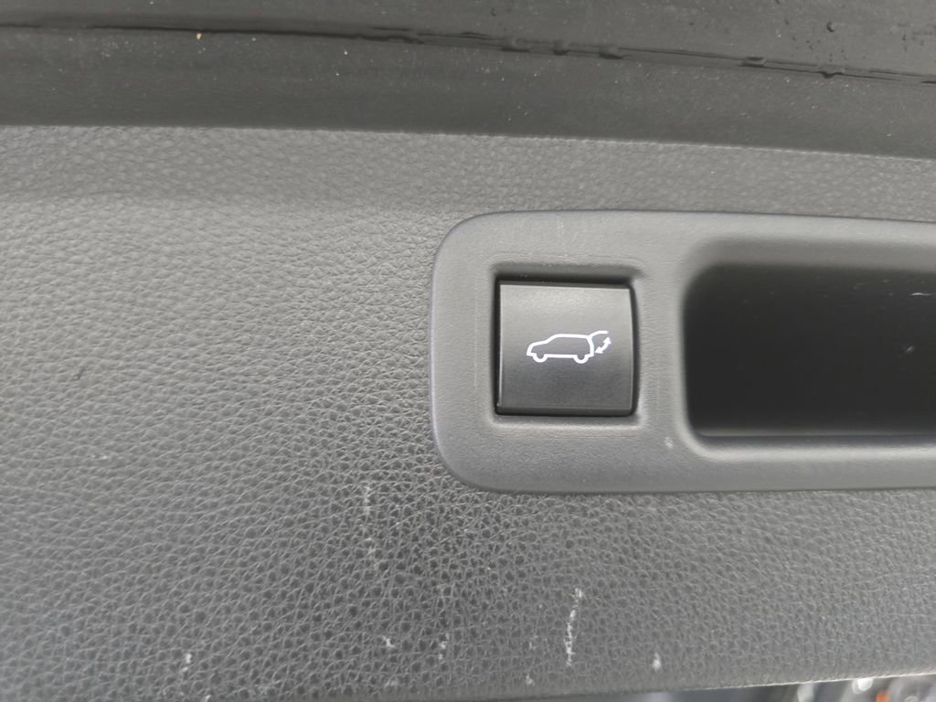 Used 2020 Toyota Highlander Platinum AWD/4WD image 22