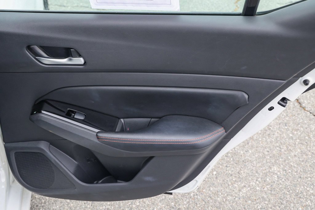 Used 2024 Nissan Altima 2.5 SR FWD image 19