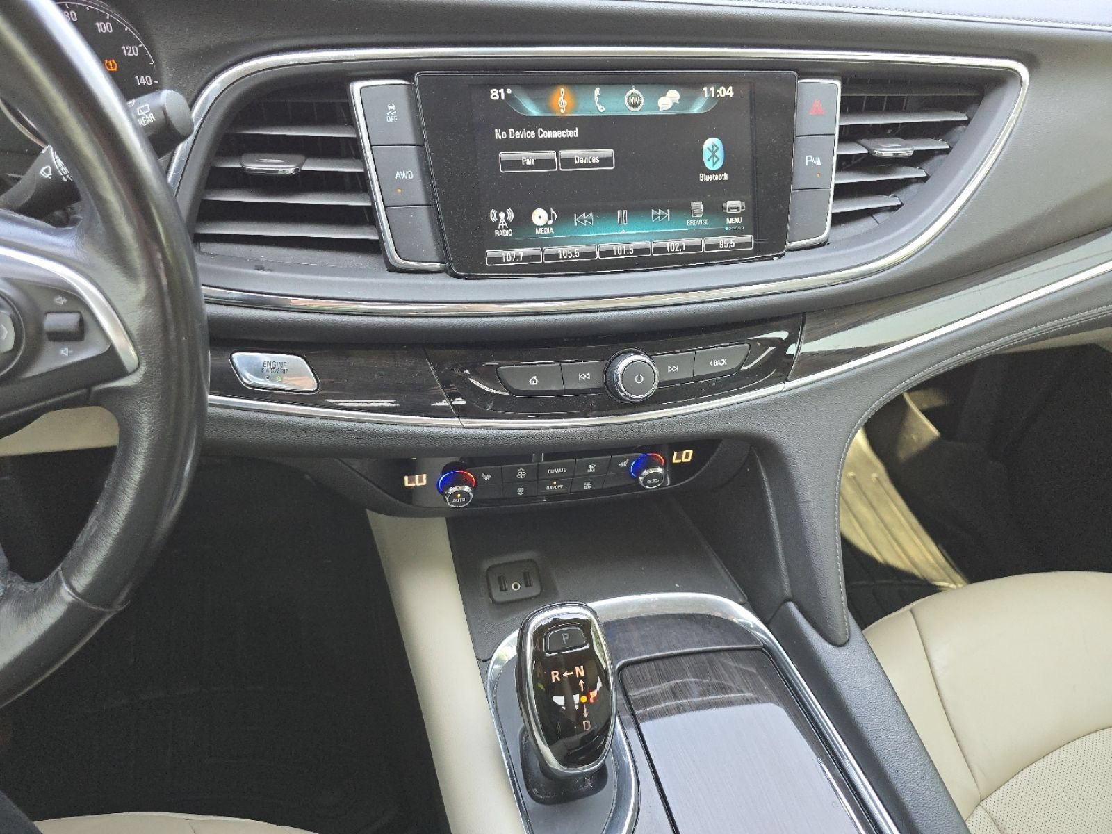 Used 2019 Buick Enclave Essence AWD/4WD image 31
