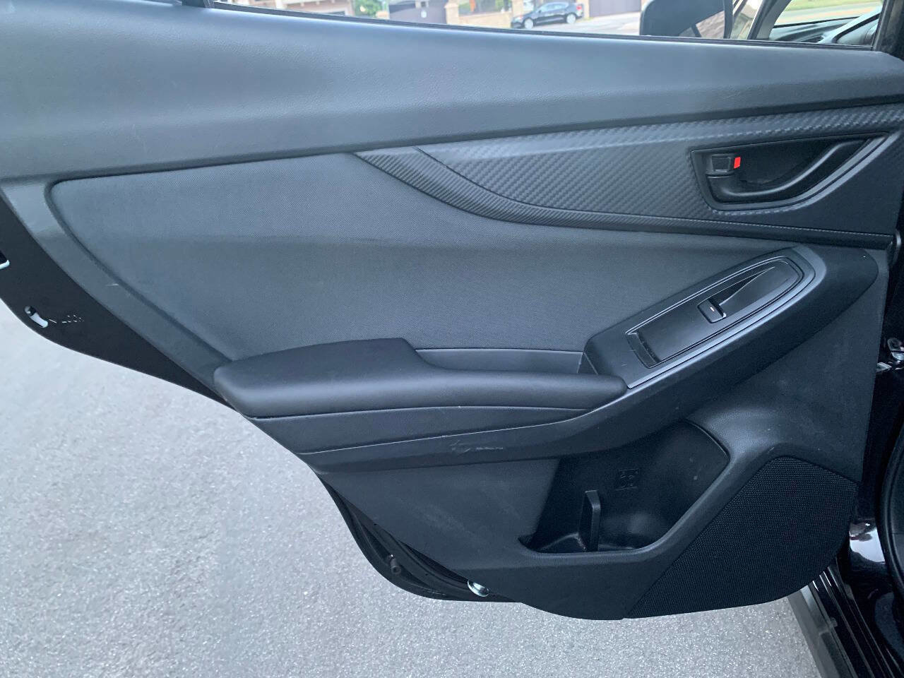 Used 2018 Subaru Crosstrek 2.0i Premium image 16