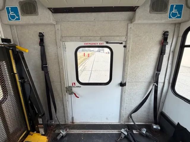 Used 2013 Ford E-350 and Econoline 350 Super Duty w/ Shuttle Bus Prep Pkg RWD image 30