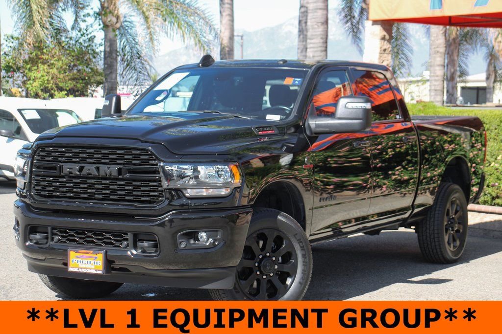 Used 2024 RAM 2500 Big Horn w/ Night Edition AWD/4WD image 4