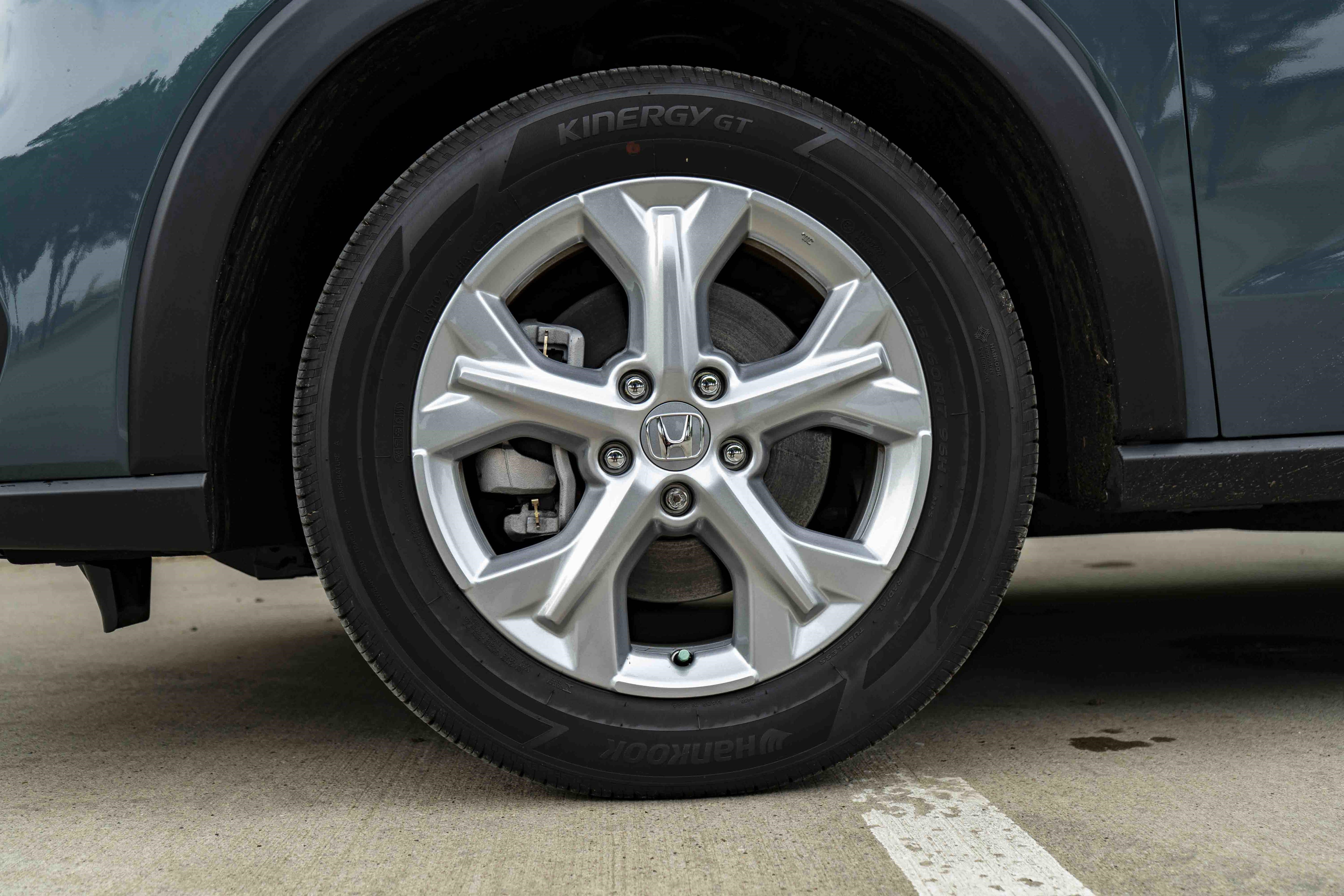 Used 2025 Honda HR-V LX image 13