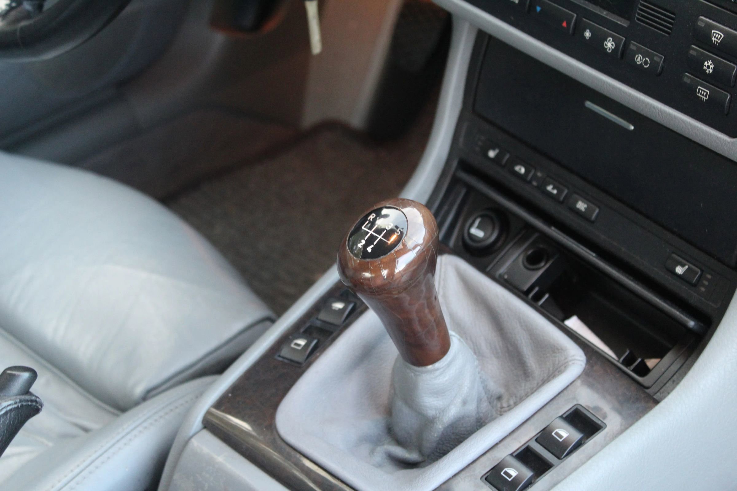 Used 2001 BMW 325Ci Convertible image 17