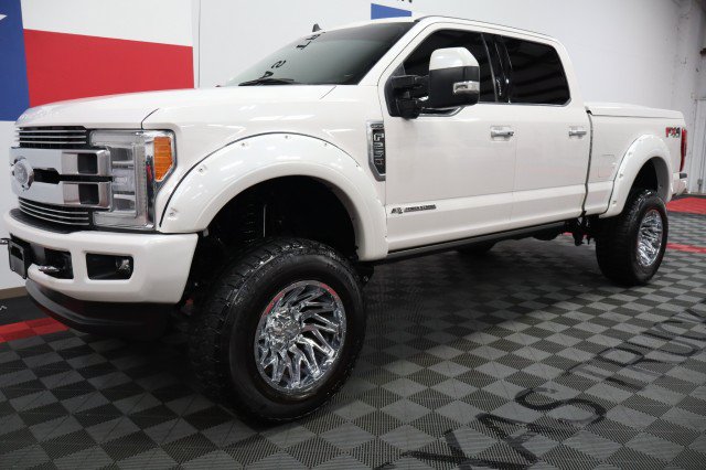 Used 2019 Ford F250 Limited w/ FX4 Off-Road Package AWD/4WD image 3