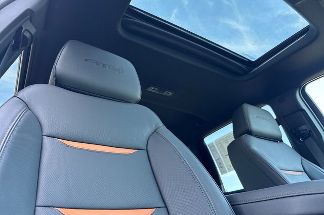 New 2026 GMC Sierra 2500 AT4 w/ AT4 Premium Plus Package image 18