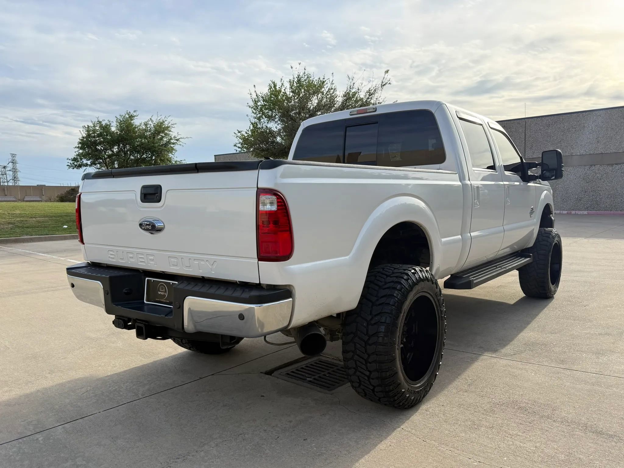 Used 2015 Ford F350 Lariat w/ Lariat Ultimate Package AWD/4WD image 6
