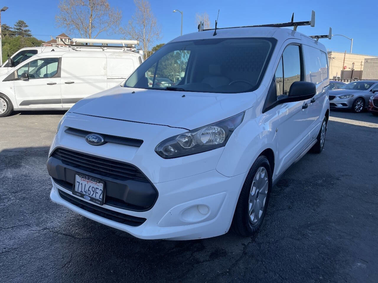 Used 2017 Ford Transit Connect XL image 2