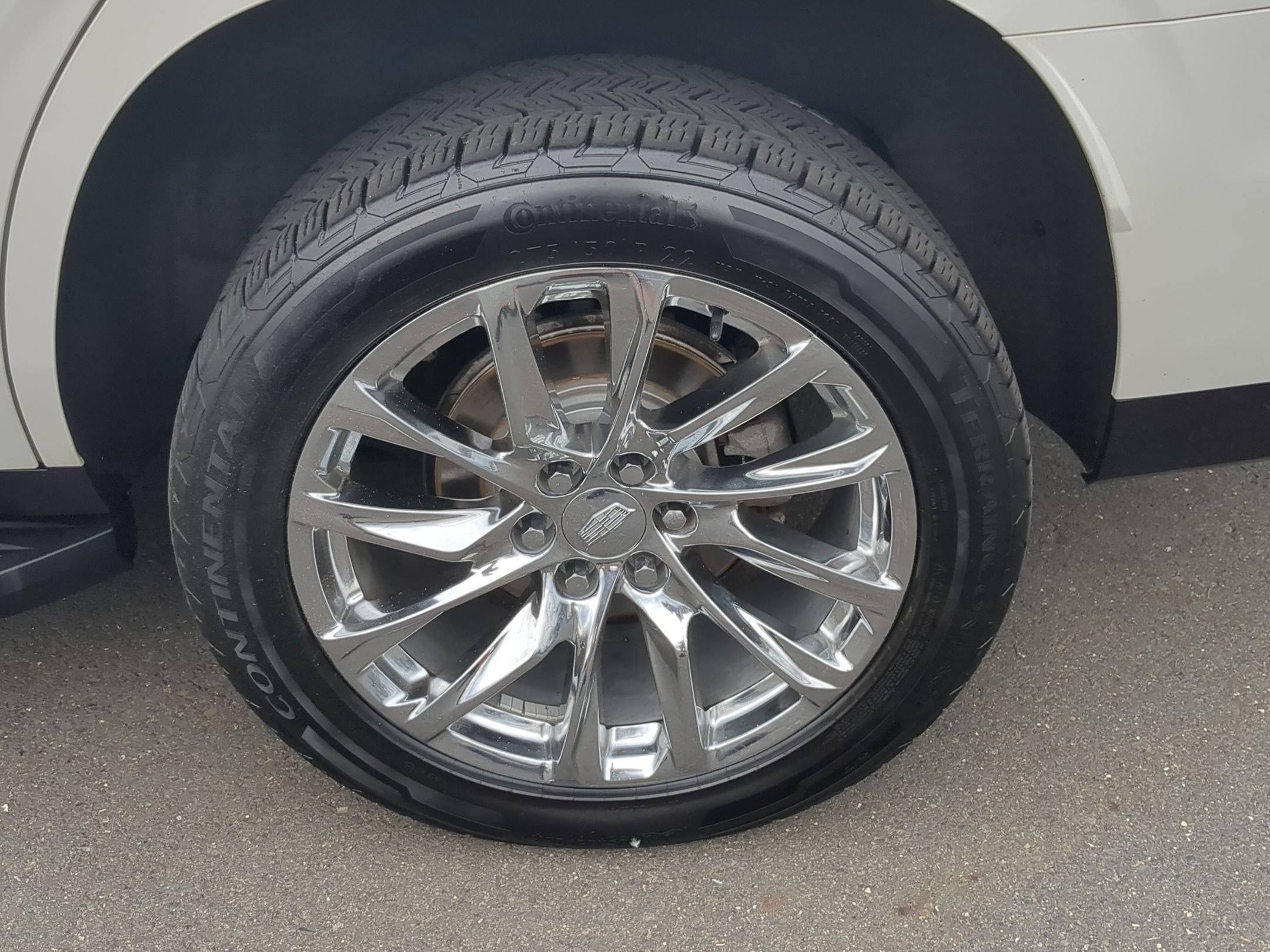 Certified 2022 Cadillac Escalade Luxury AWD/4WD image 32