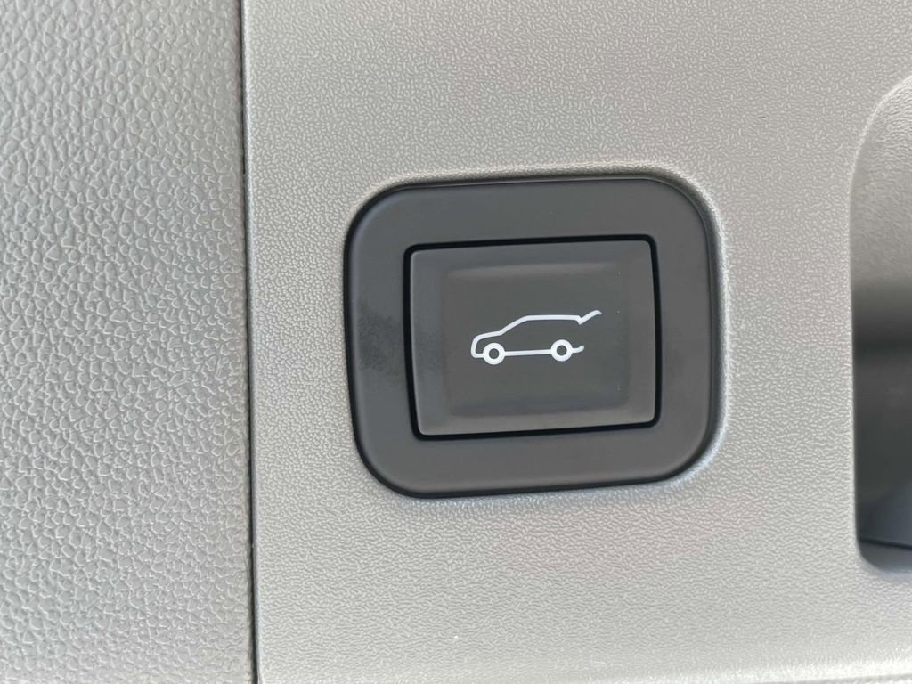 New 2025 Cadillac XT5 Premium Luxury w/ Technology Package image 11