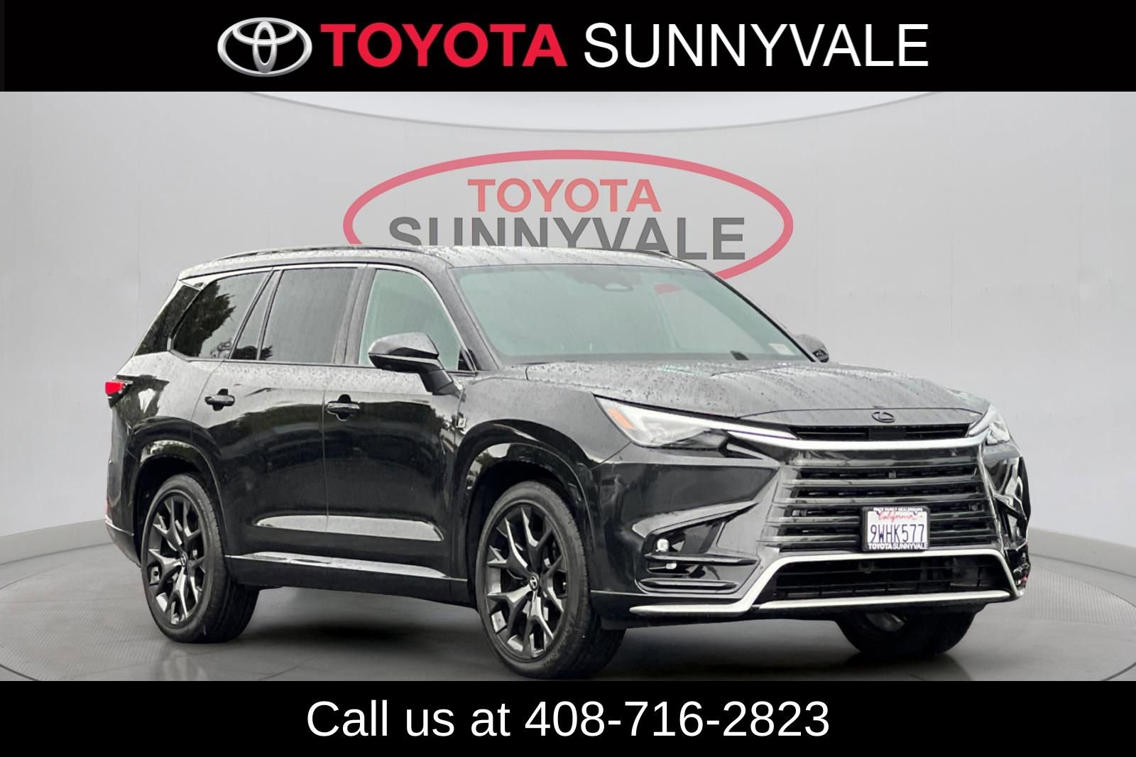 Used 2025 Lexus TX 500h AWD w/ Technology Package image 10