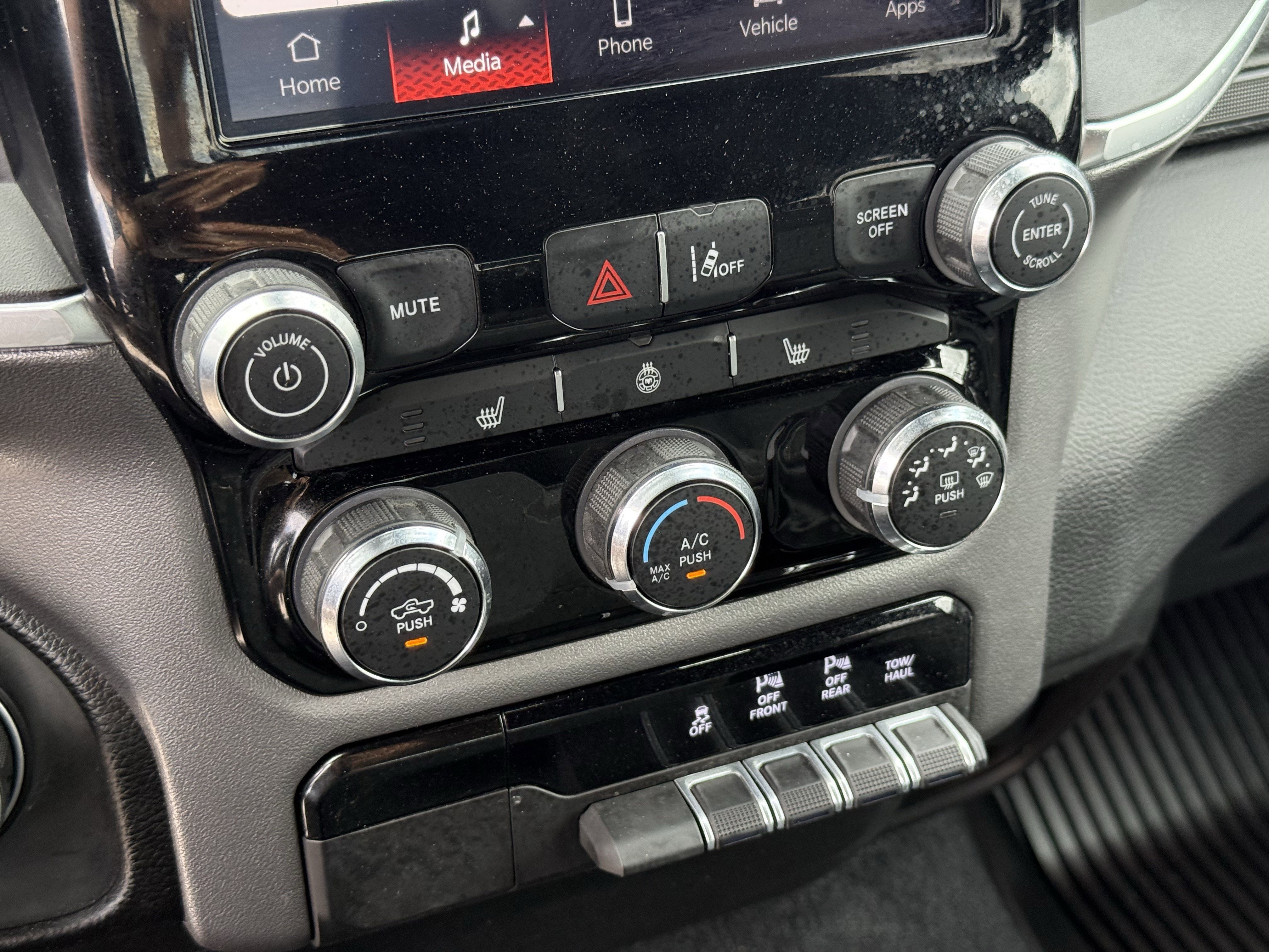 Used 2025 RAM 1500 Big Horn image 21