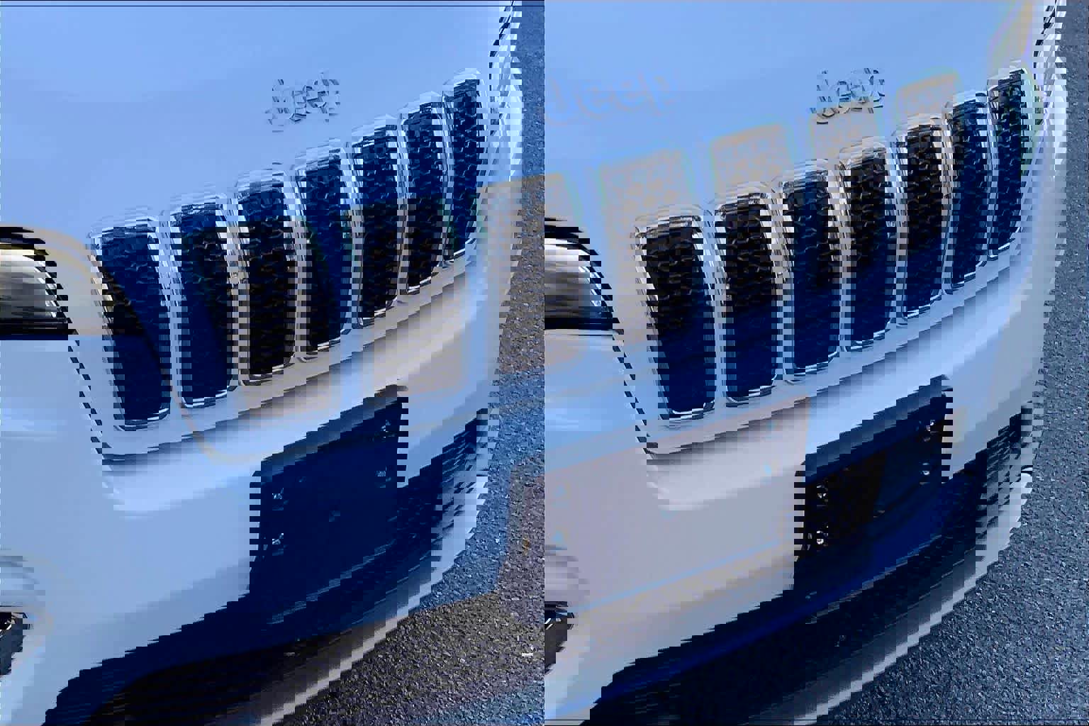 Used 2022 Jeep Cherokee Limited w/ Mopar Interior Package image 29