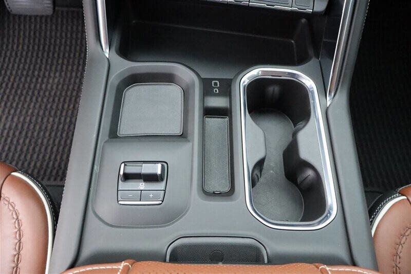 Used 2024 GMC Sierra 3500 Denali Ultimate image 23