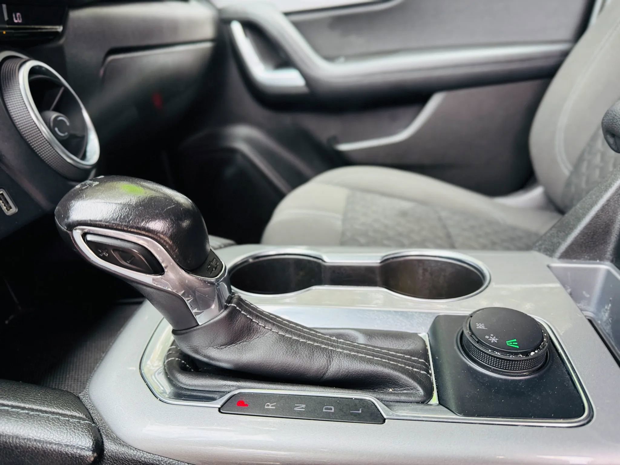 Used 2019 Chevrolet Blazer LT image 52