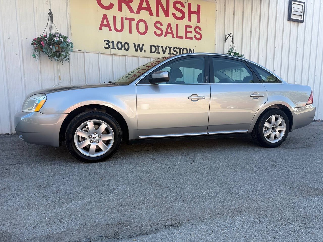 Used 2007 Mercury Montego Luxury FWD image 8
