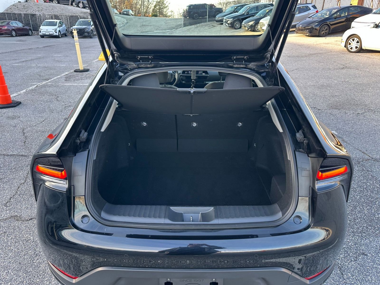 Used 2025 Toyota Prius LE image 30