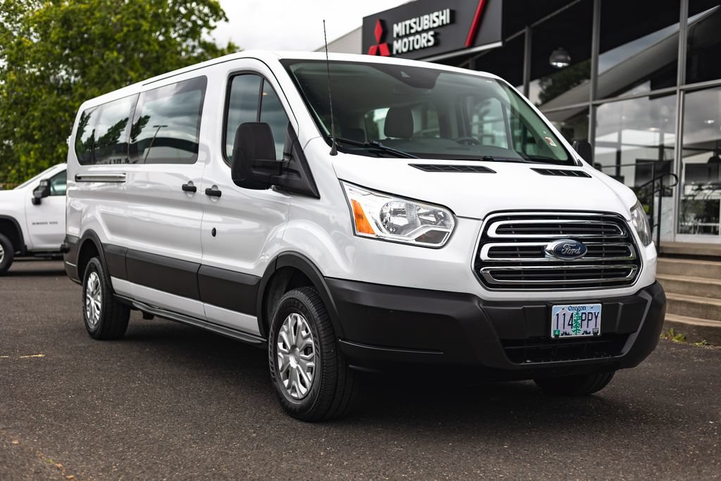 Used 2019 Ford Transit 350 XLT RWD image 6
