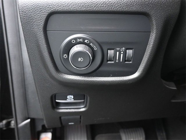 Used 2021 Jeep Grand Cherokee L Limited w/ Trailer Tow Group (B) image 35