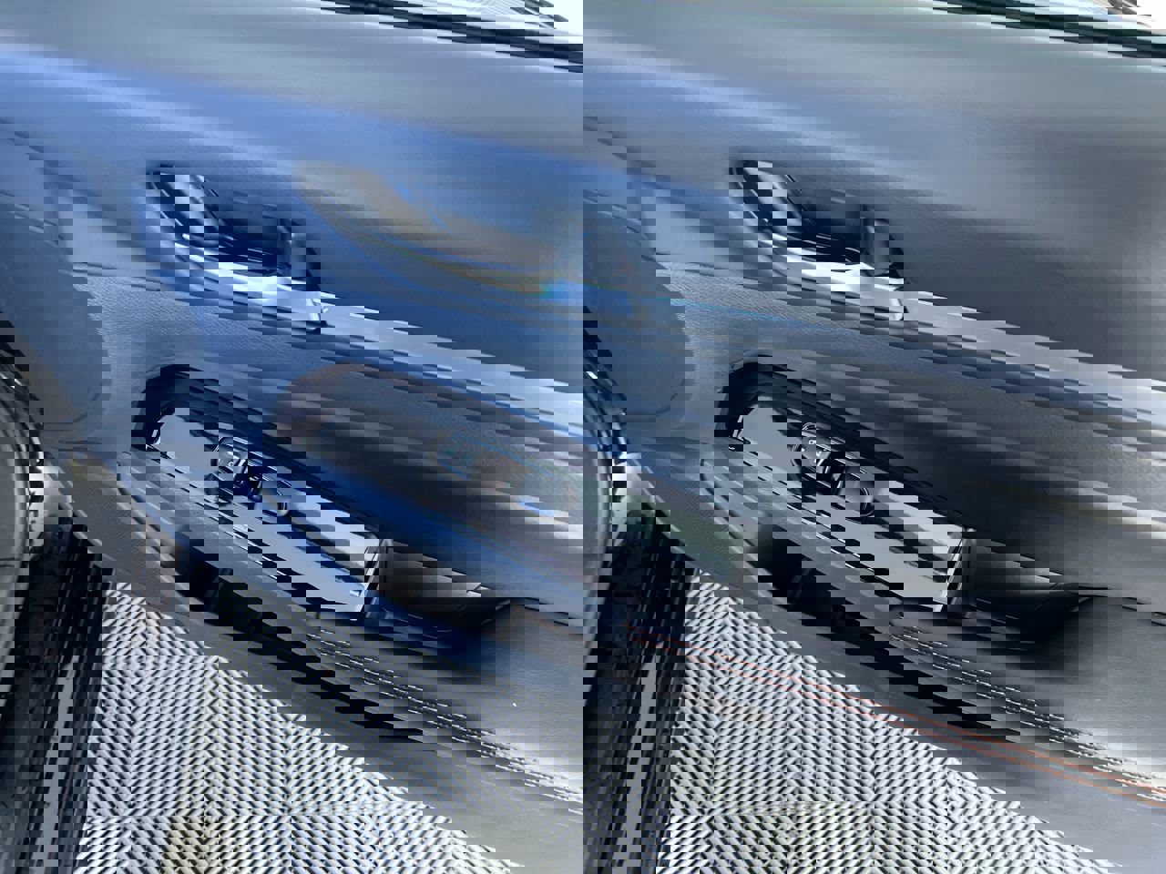 Used 2025 Nissan Altima 2.5 SR image 29