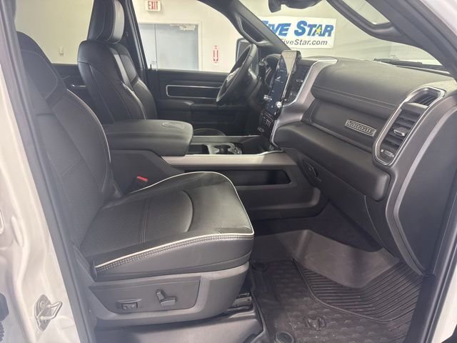 Used 2025 RAM 2500 Laramie AWD/4WD image 22