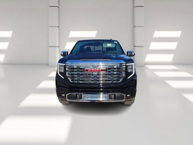 Used 2025 GMC Sierra 1500 Denali w/ Technology Package AWD/4WD image 2