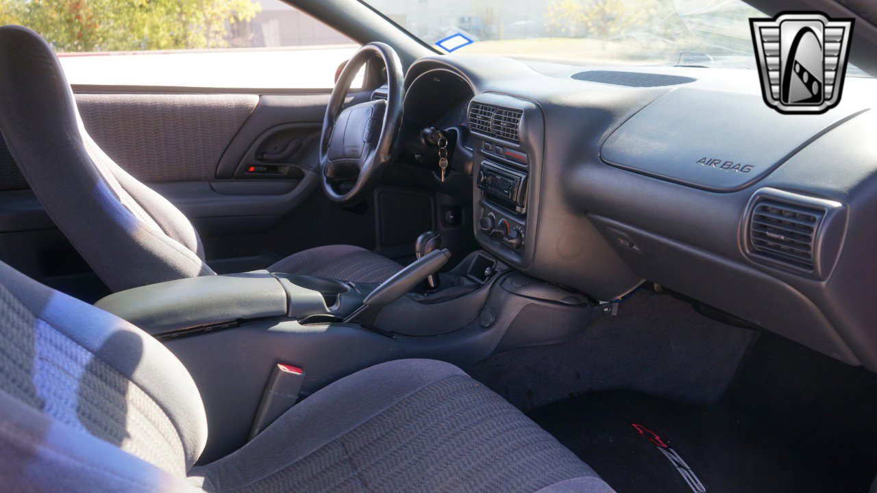 Used 1999 Chevrolet Camaro Z28 w/ Performance Pkg image 14