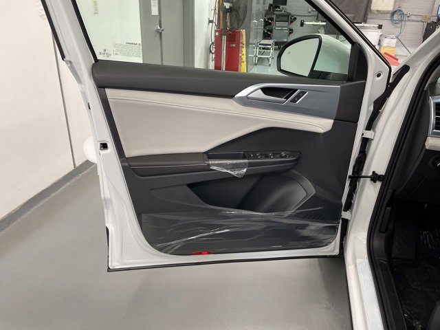 New 2026 Volkswagen Taos SE image 26