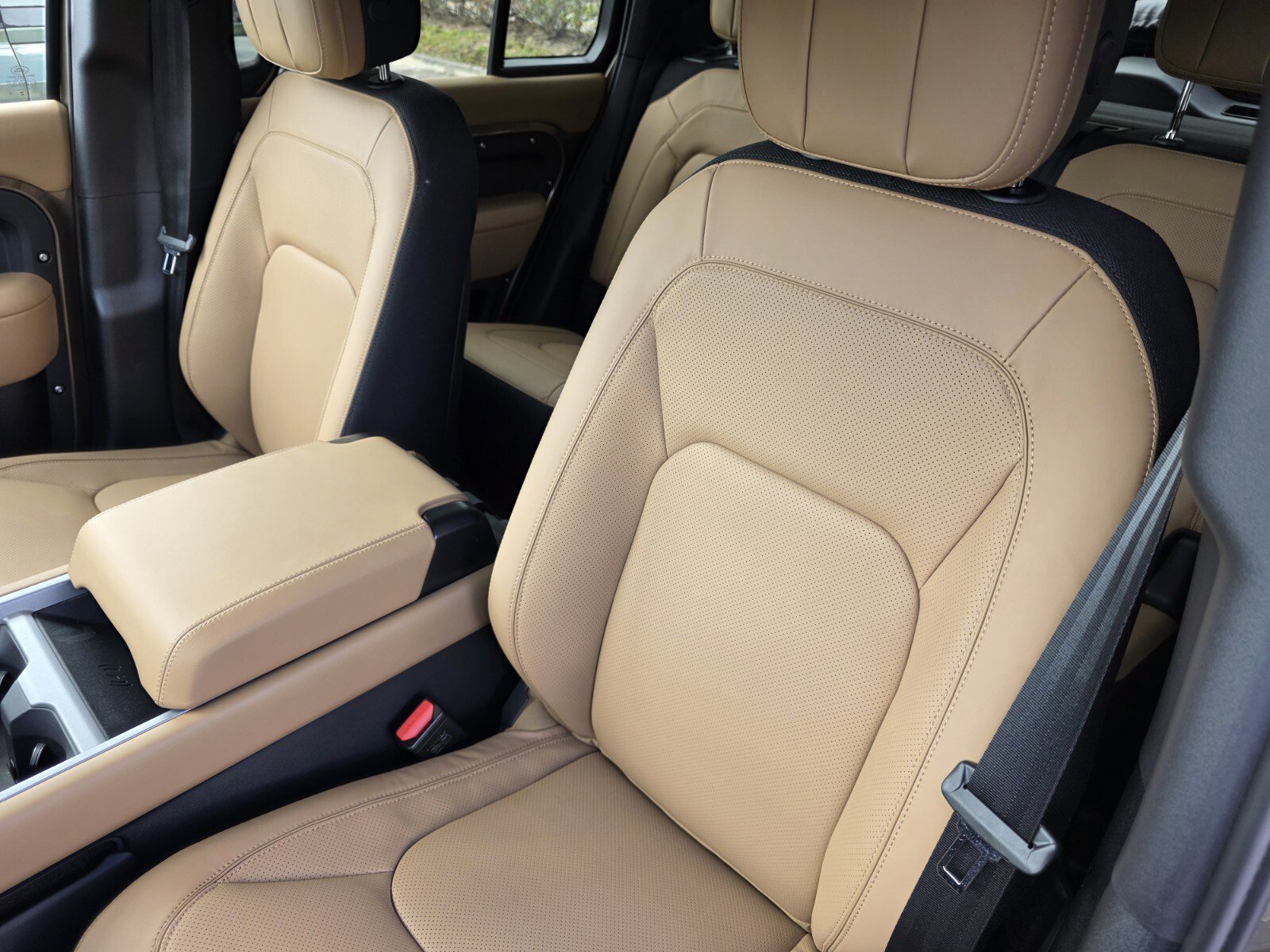 New 2026 Land Rover Defender 110 X image 11