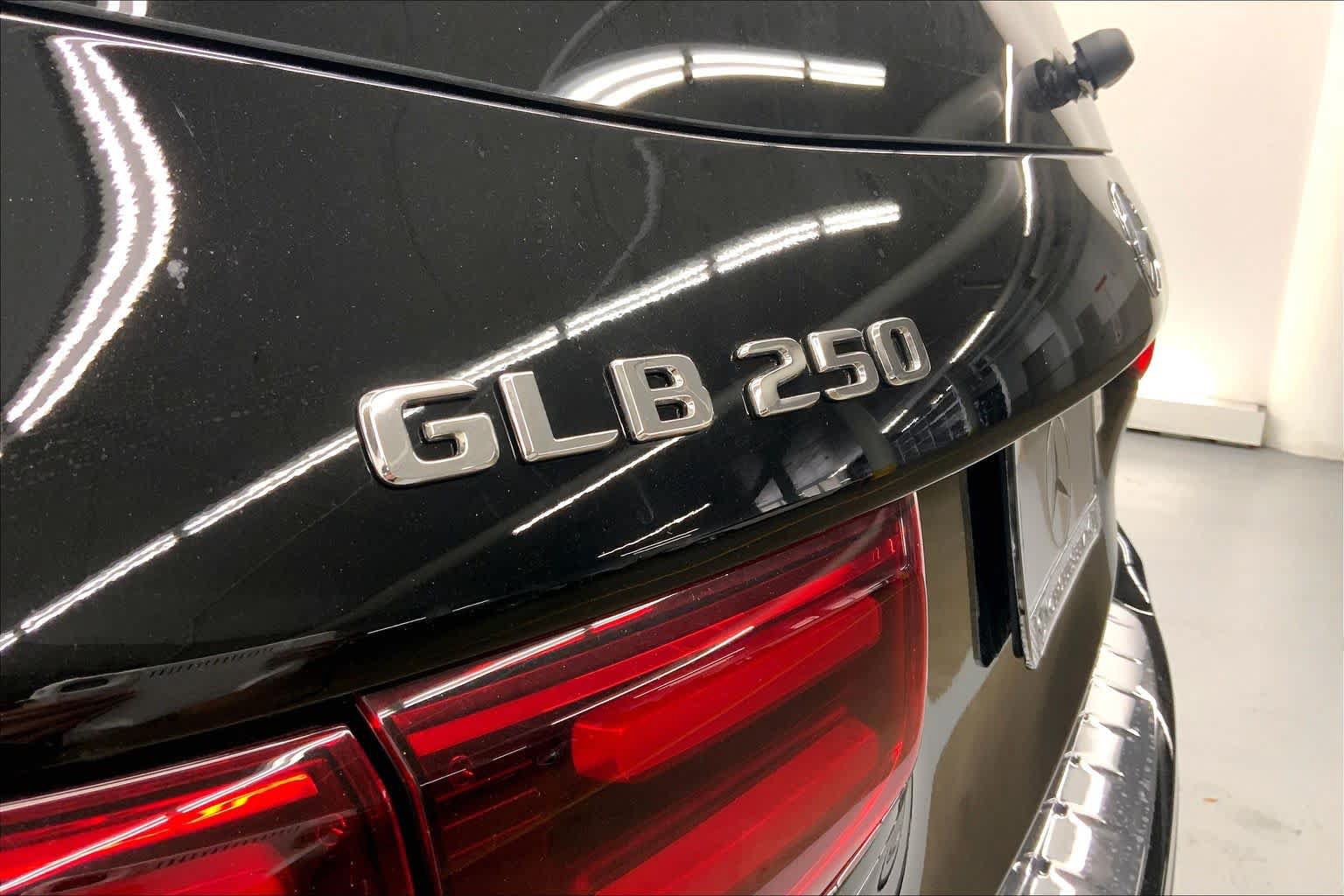 New 2026 Mercedes-Benz GLB 250 image 16