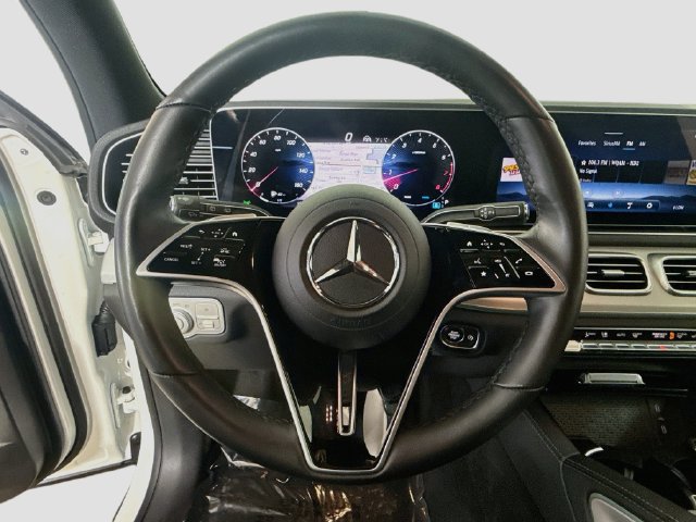 Used 2026 Mercedes-Benz GLE 350 4MATIC w/ Driver Assistance Package image 12