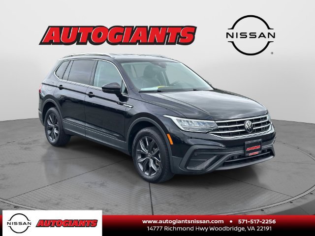 Used 2024 Volkswagen Tiguan SE