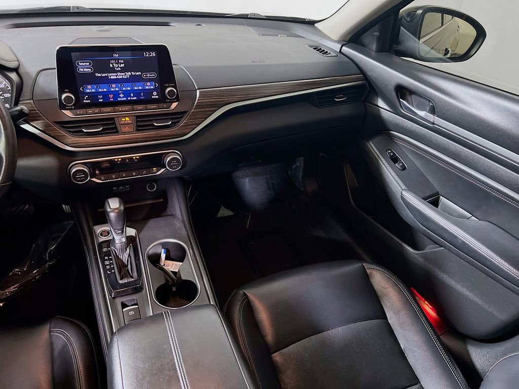 Used 2019 Nissan Altima 2.5 SL FWD image 21