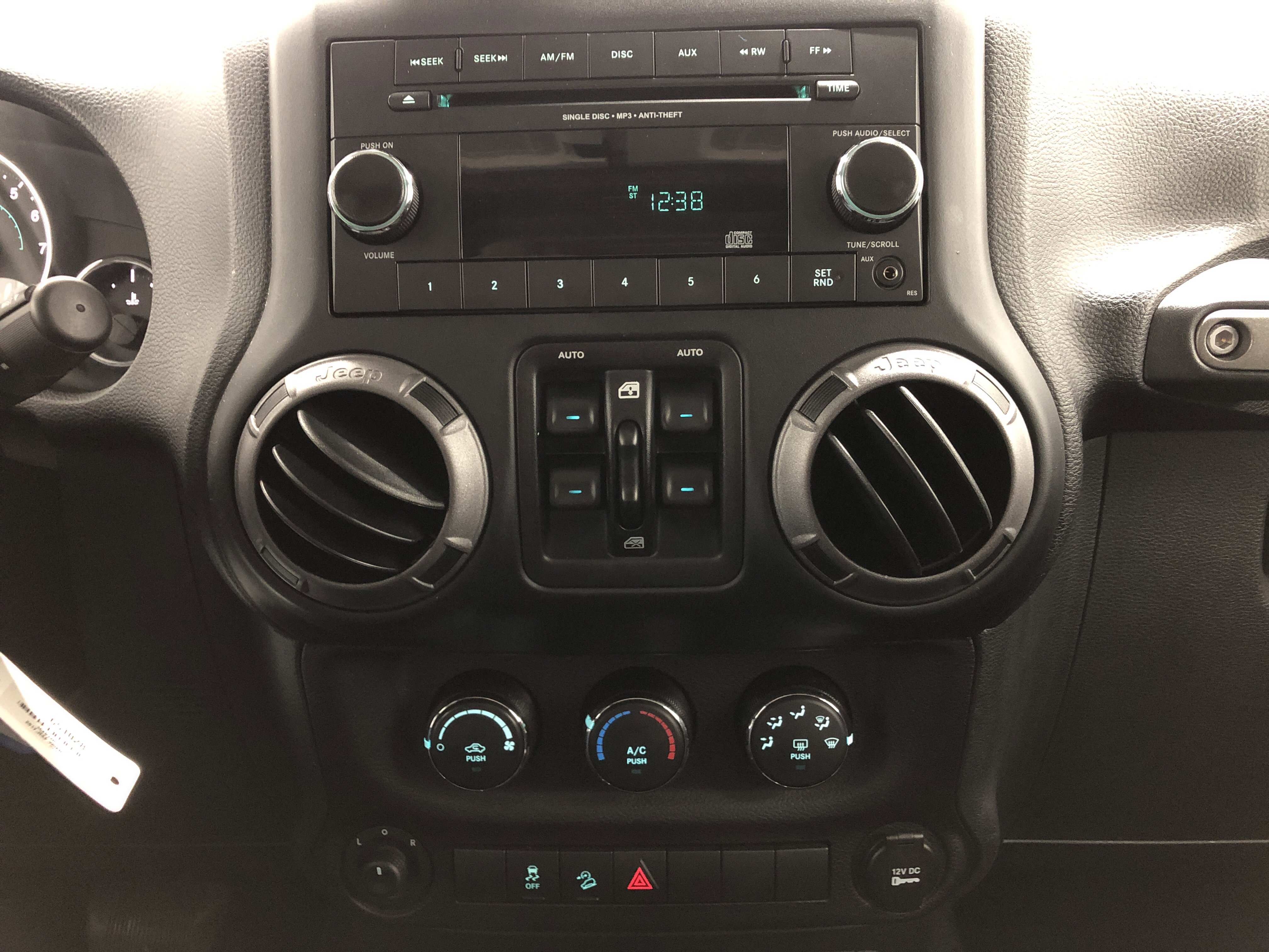 Used 2017 Jeep Wrangler Unlimited Sport w/ Quick Order Package 24S image 19